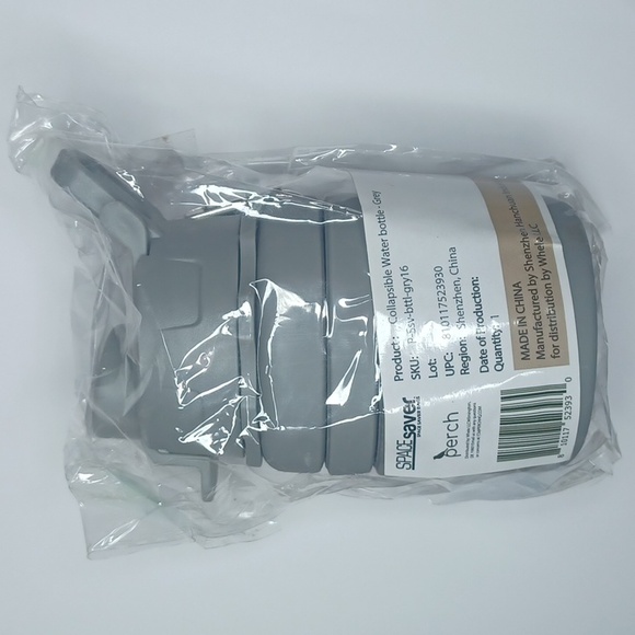 Collapsible Gray Water Bottle with Carabiner - Picture 5 of 6